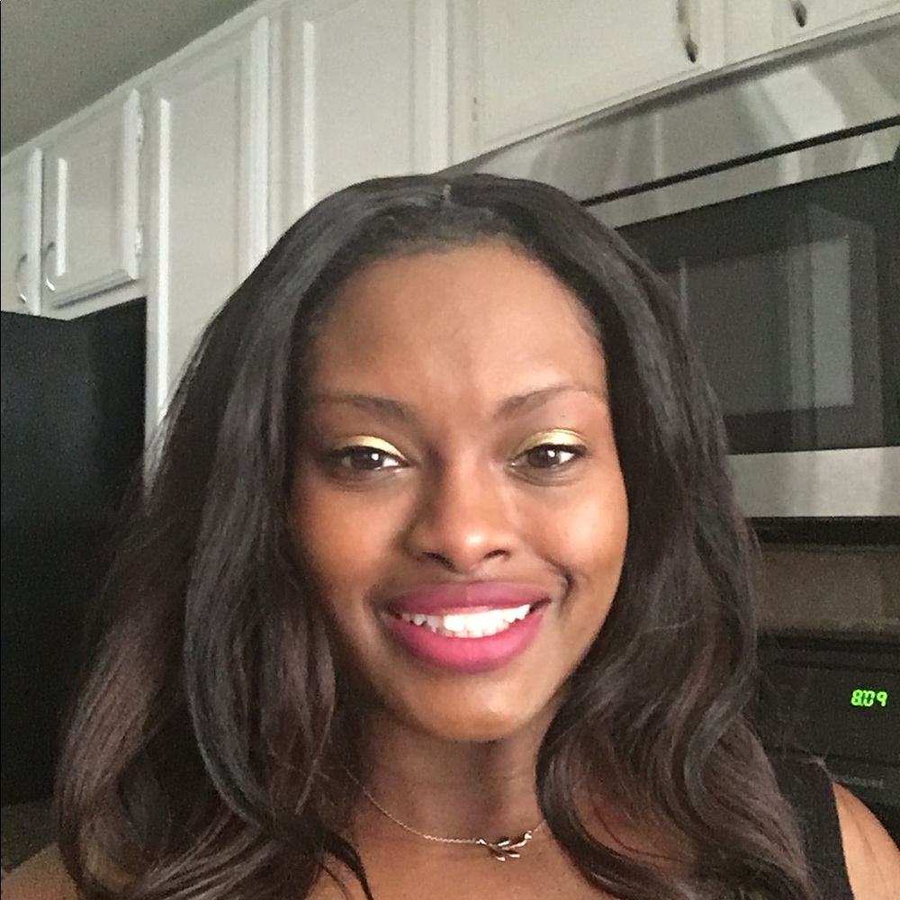 Meet your Posher, Ashley